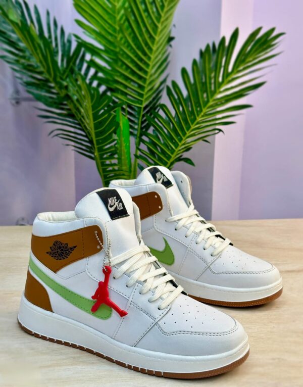 mid-top sneaker
