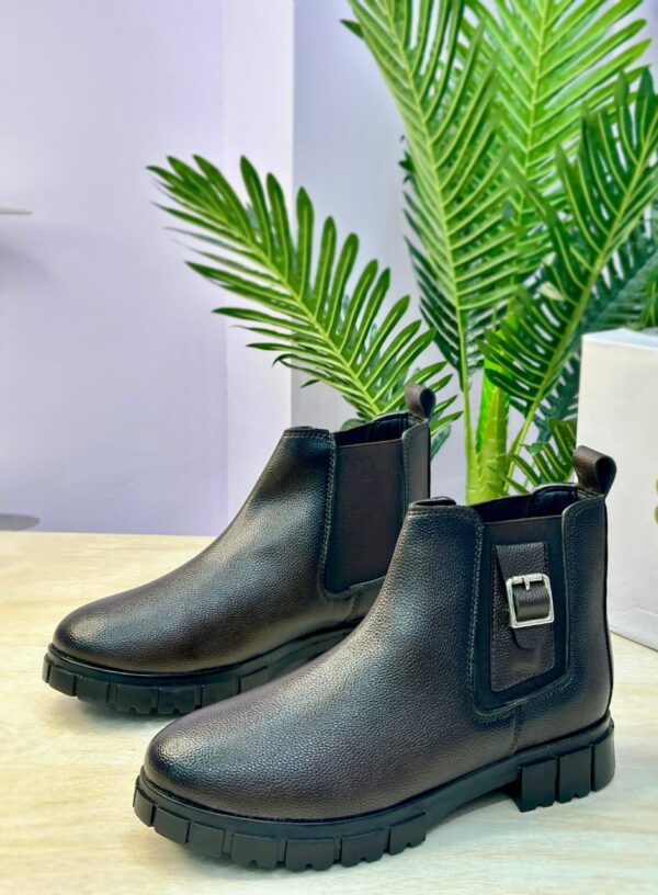 Chelsea Boots - Image 2